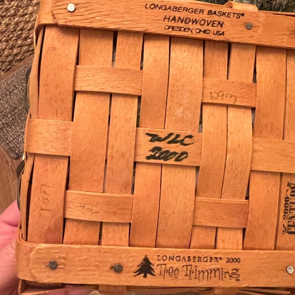 Longaberger 2000 Let it snow basket. Collectors - Picture 6 of 10